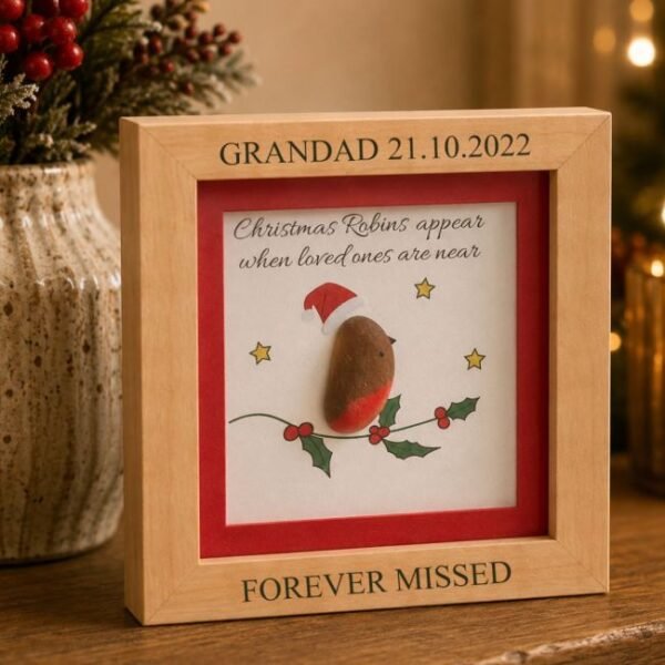 Personalised Christmas Robin Pebble Glass Plaque
