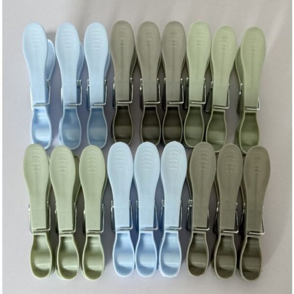 Strong Grip Clothes Pegs - Pack of 18
