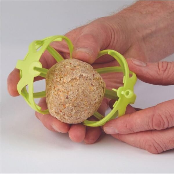 Pack of 6 Fat Ball Garland