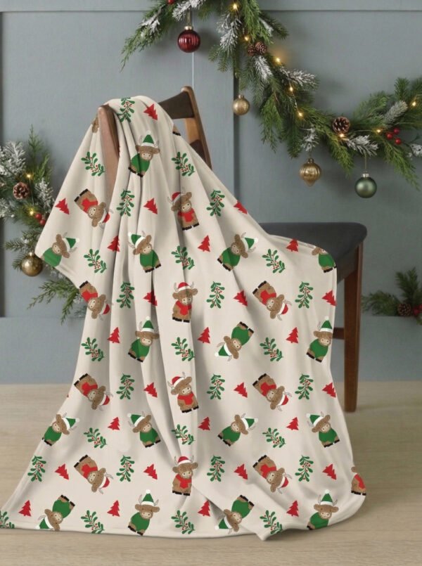 Highland Cow Christmas Kisses Fleece Blanket Highland Cow Christmas Kisses Fleece Blanket
